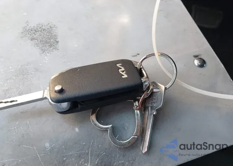 2023 Kia Forte Lxs z USA, uszkodzony, nr VIN 3KPF24AD8PE607889